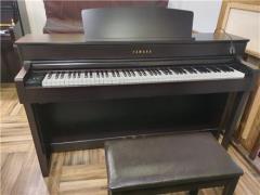 پیانو CLP735