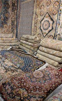 خریدار انواع فرش ابریشم اعلا معمولی مخصوصا تبریز