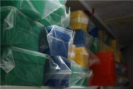 توزیع انواع لوازم پلاستیکی آزمایشگاهی و تحقیقاتی