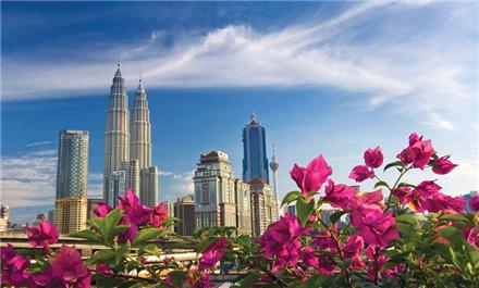 تور مالزی (  کوالالامپور )  با پرواز ایران ایر اقامت در هتل رویال چولان 5 ستاره