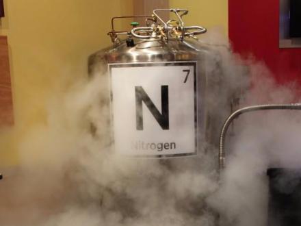 فروش گاز نیتروژن در گرید های صنعتی و آزمایشگاهی