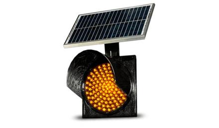 چراغ راهنمایی و رانندگی خورشیدی