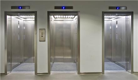 طراحی و اجرای پروژه های آسانسور و پله برقی