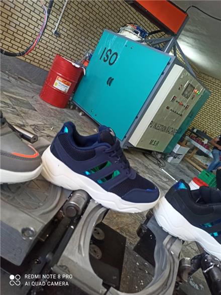 ساخت و فروش انواع دستگاه های تولید زیره کفش