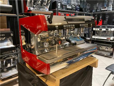 فروش دستگاه قهوه ساز صنعتی SIMONELLI مدل آرلیا 2 تمام اتومات کارکرده