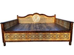 تخت سنتی چوبی و مبلمان سنتی
قیمت تخت