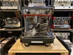 فروش دستگاه قهوه اسپرسو ساز صنعتی رویال سینچرو t2 تک گروپ نیمه اتوماتیک کارکرده در حد نو