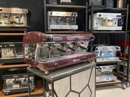 فروش دستگاه قهوه اسپرسو ساز مولتی بویلر سن رمو ورونا TCS سه گروپ کارکرده دست دوم