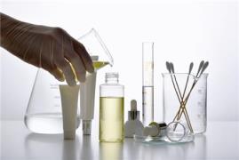 خدمات فرمولاسیون آرایشی ، بهداشتی و شوینده