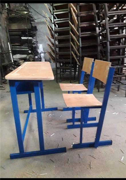 تولید میز و نیمکت مدرسه
