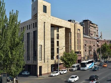تور ارمنستان (  ایروان )  با پرواز قشم ایر اقامت در هتل Ani Central 4 ستاره