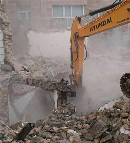 تخریب و گود برداری ساختمان های بتنی و آهنی