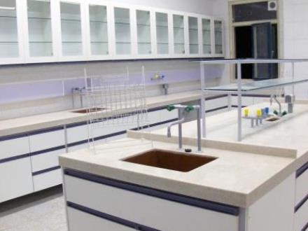 سکوبندی آزمایشگاههای مراکز علمی و تحقیقاتی