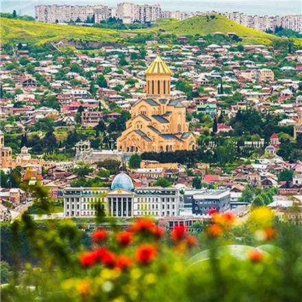 تور گرجستان (  تفلیس + ایروان )  با پرواز قشم ایر اقامت در هتل PINE ASTONIA,METROPOL 5 ستاره