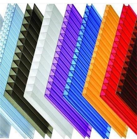 ورق پلی کربنات دوجداره uv دار در طرح و رنگهای متفاوت