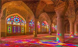 تور  شیراز با پرواز ماهان اقامت در هتل 4 ستاره