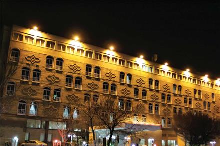 تور  تبریز زمینی با اتوبوس اقامت در هتل هتل بین المللی تبریز 4 ستاره
