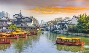 تور ویتنام (  هوشی مینه + هانوی )  با پرواز امارات اقامت در هتل 5 ستاره